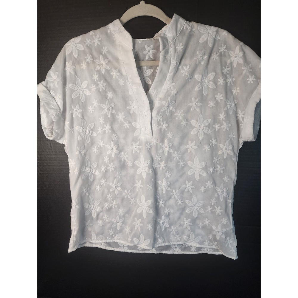 Emery Rose White Floral Embroidered Short Sleeve V-Neck Blouse Top Medium